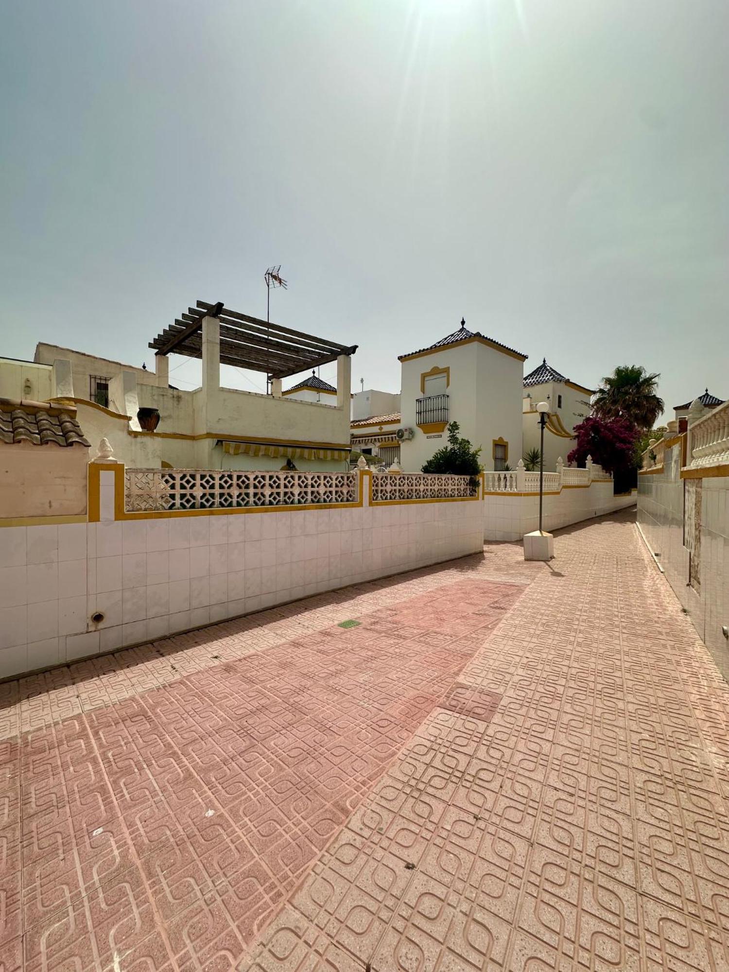 Bungalow Torrevieja Rentalholidays Ref 032 Alicante Exterior photo